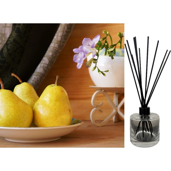 English Pear & Freesia - Reed Diffuser