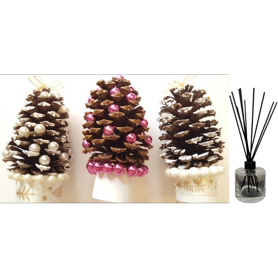 Pinecones & Pearls - Reed Diffuser