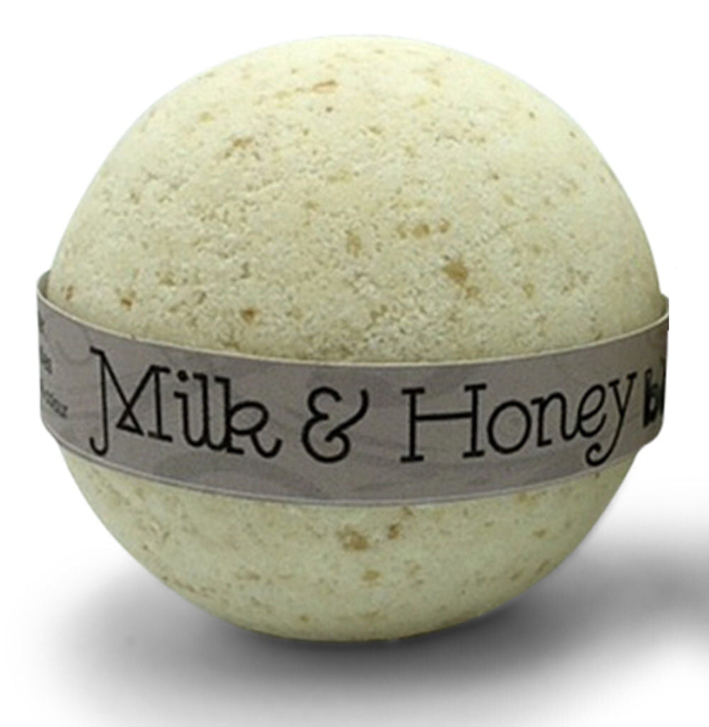 Oatmeal Milk & Honey - Moisturising Bath Bomb (135g)