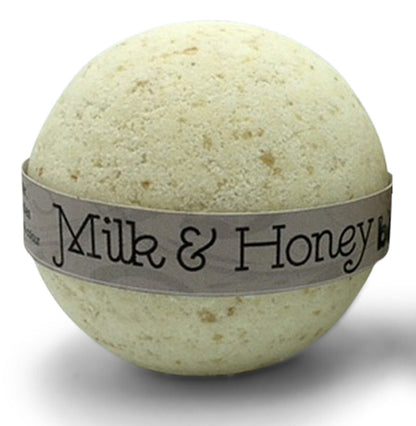 Oatmeal Milk & Honey - Moisturising Bath Bomb (135g)